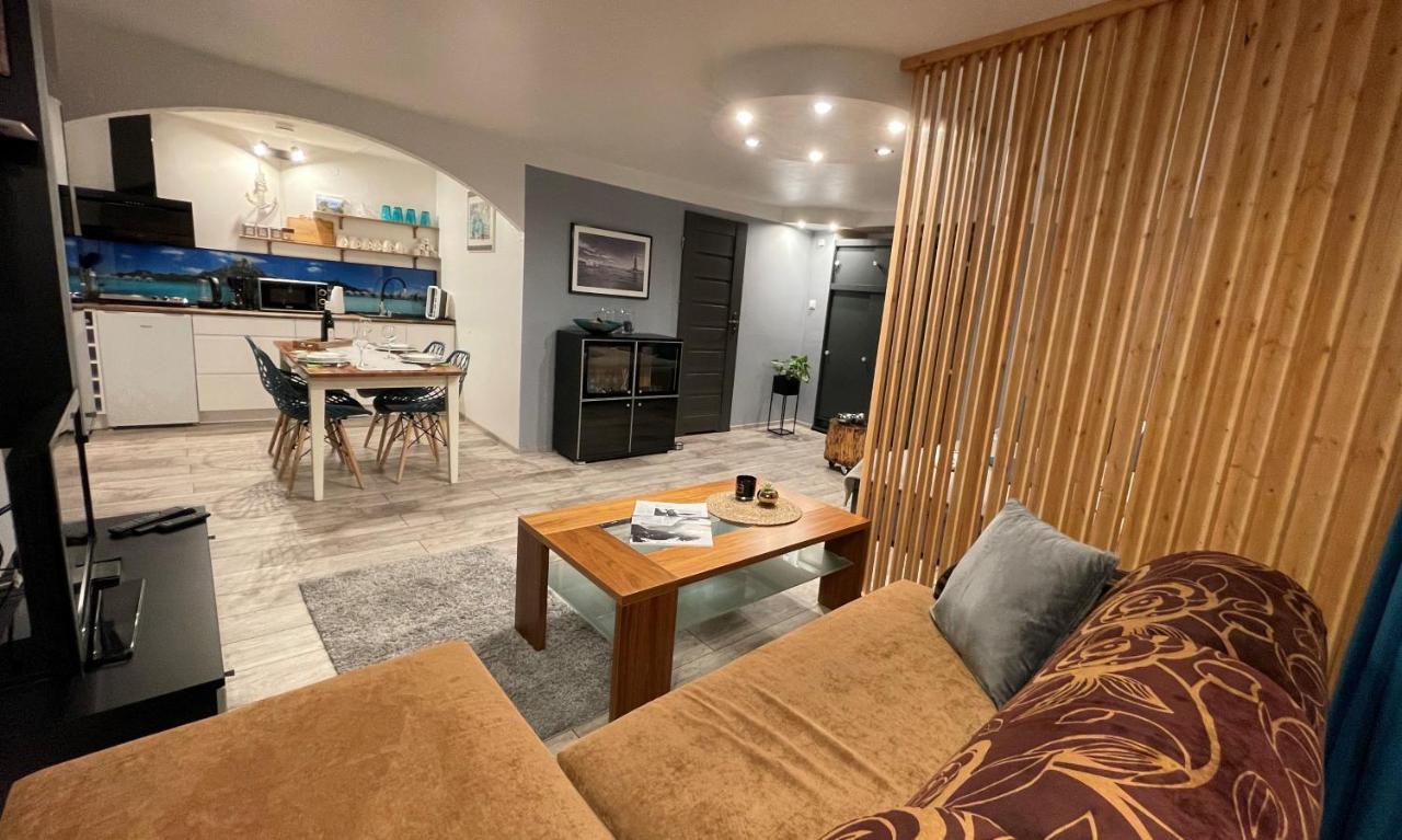 Apartamenty Pod Uwalonym Debem Jezow Sudecki المظهر الخارجي الصورة