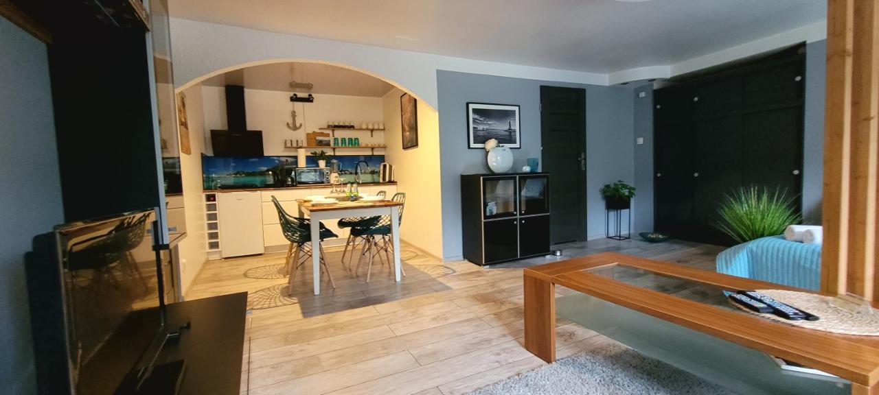 Apartamenty Pod Uwalonym Debem Jezow Sudecki المظهر الخارجي الصورة