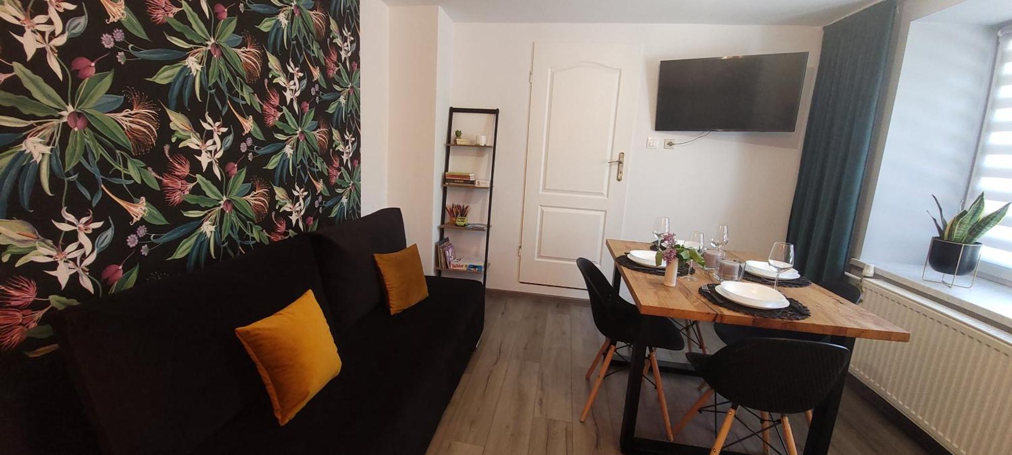 Apartamenty Pod Uwalonym Debem Jezow Sudecki المظهر الخارجي الصورة